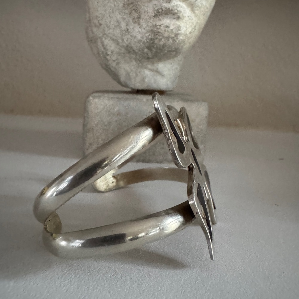 Vintage‎ Alpaca Silver Butterfly Cuff Bracelet Black Inlay - Picture 4 of 11